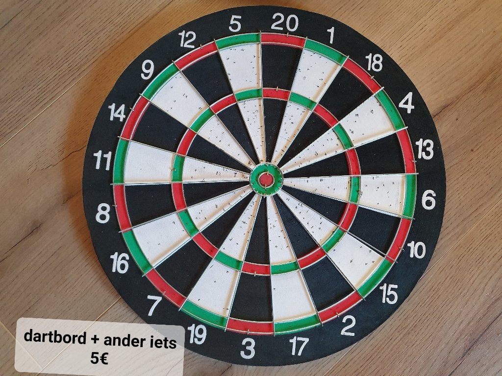 dartsbord (niet officiële maten), Sports & Fitness, Fléchettes, Enlèvement, Utilisé