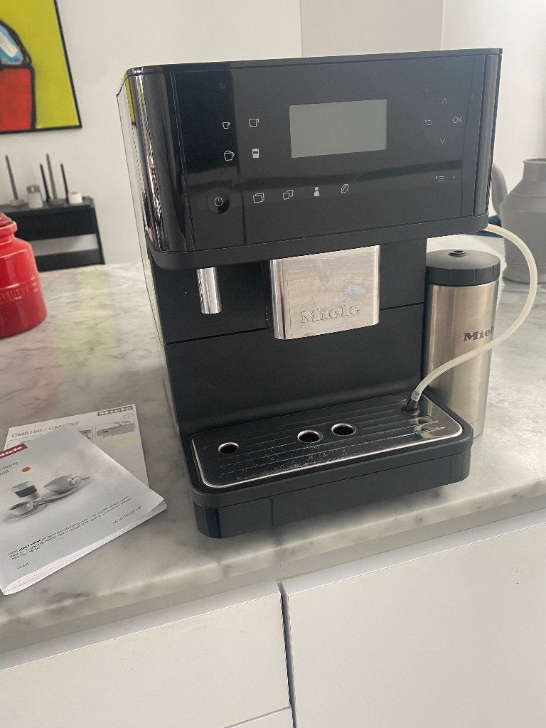 Miele koffieautomaat, Elektronische apparatuur, Ophalen, Gebruikt, 10 kopjes of meer, Koffiemachine
