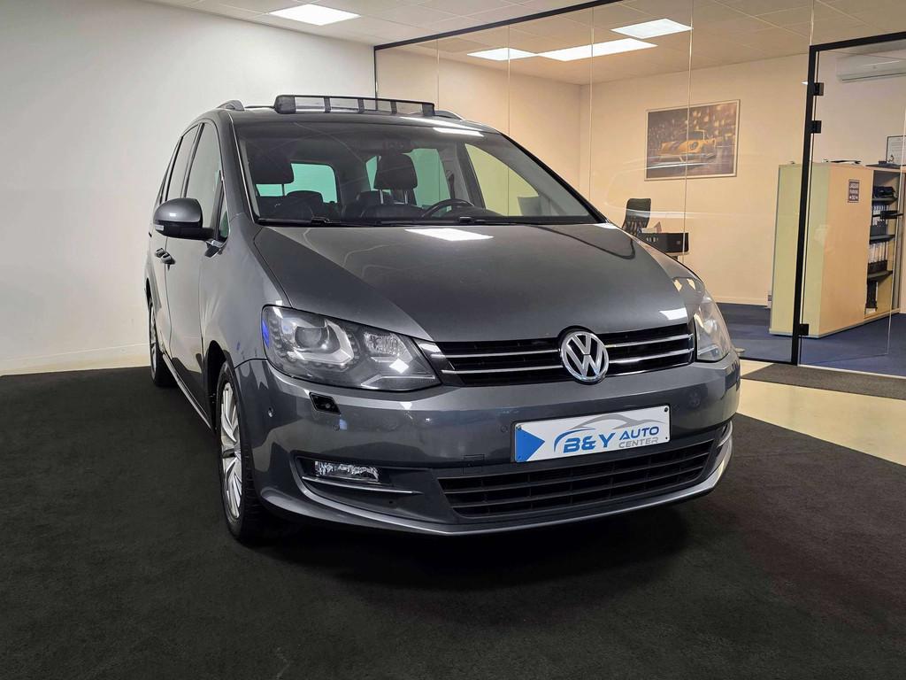Volkswagen Sharan 2.0 TDI DSG / Highline / Pano 7zit, Autos, Cuir, Achat, Entreprise, 5 portes