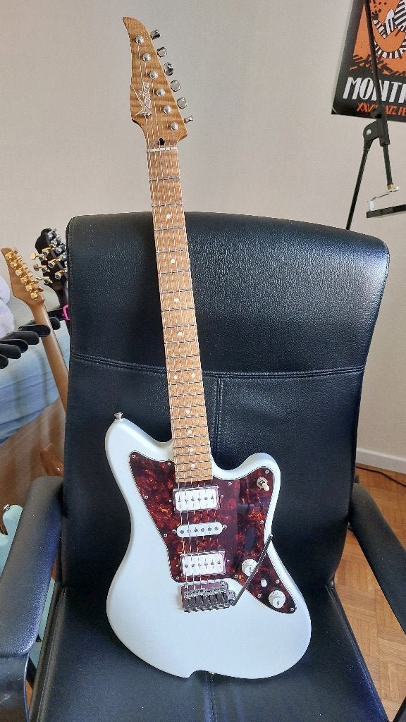 Vola JZ FRO Olympic White, Musique & Instruments, Instruments à corde | Guitares | Électriques, Enlèvement, Comme neuf, Solid body