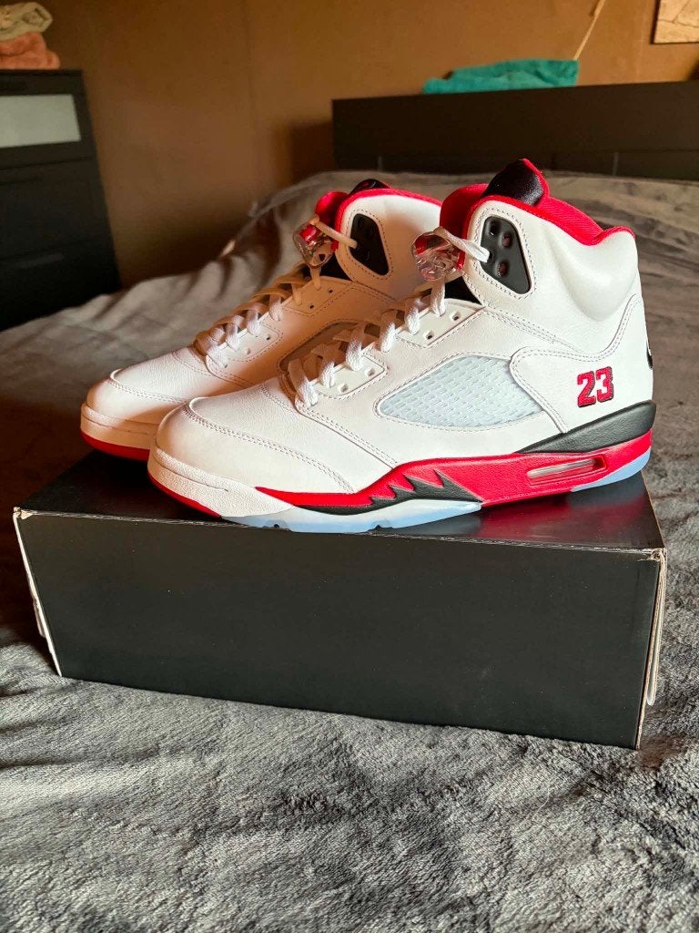 nike air jordan 5 neuve 44,5, Neuf, Enlèvement ou Envoi, Blanc, Jordan