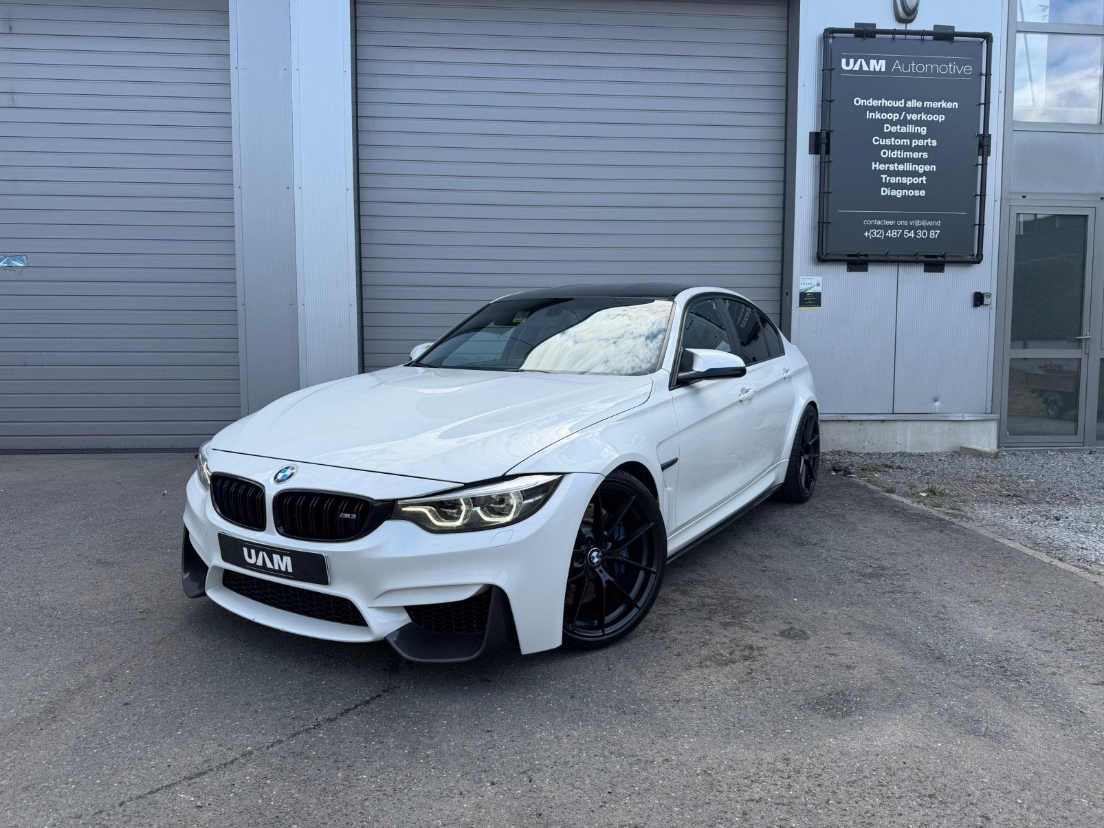 BMW M3 F80 DKG - CARBON - HARMAN KARDON - FULL HISTORY, Auto's, Automaat, Zwart, Leder, Bedrijf