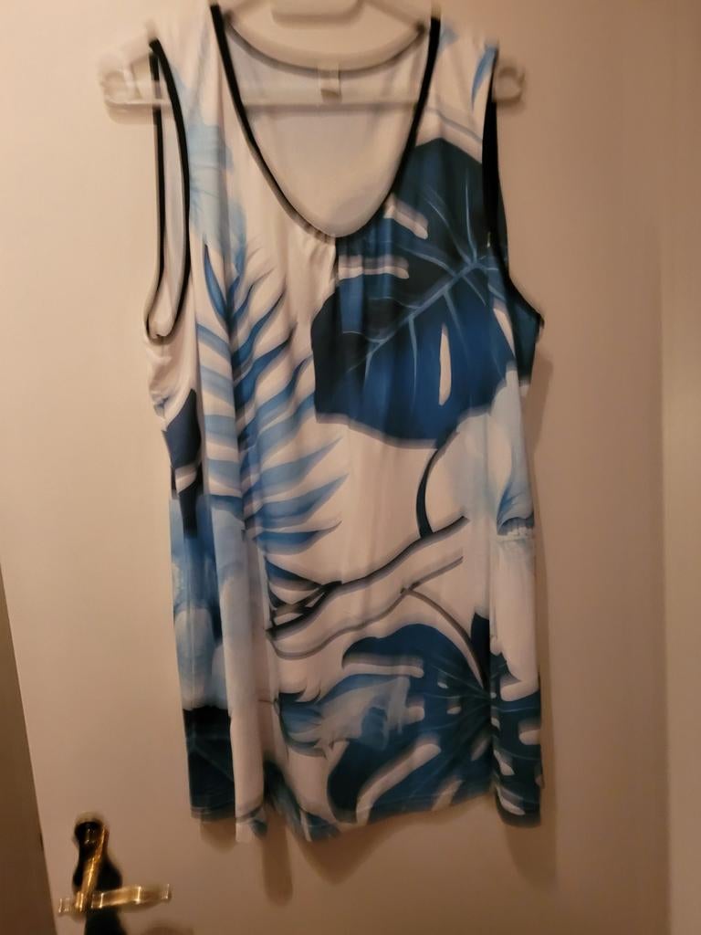 Damestshirt blauw/wit maat 3xl (48/50) nieuwstaat, Ophalen of Verzenden, Blauw