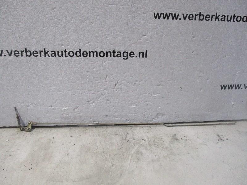 PORTIERSTANGEN LINKS ACHTER Mercedes-Benz / 8 (W115), Gebruikt, Mercedes-Benz