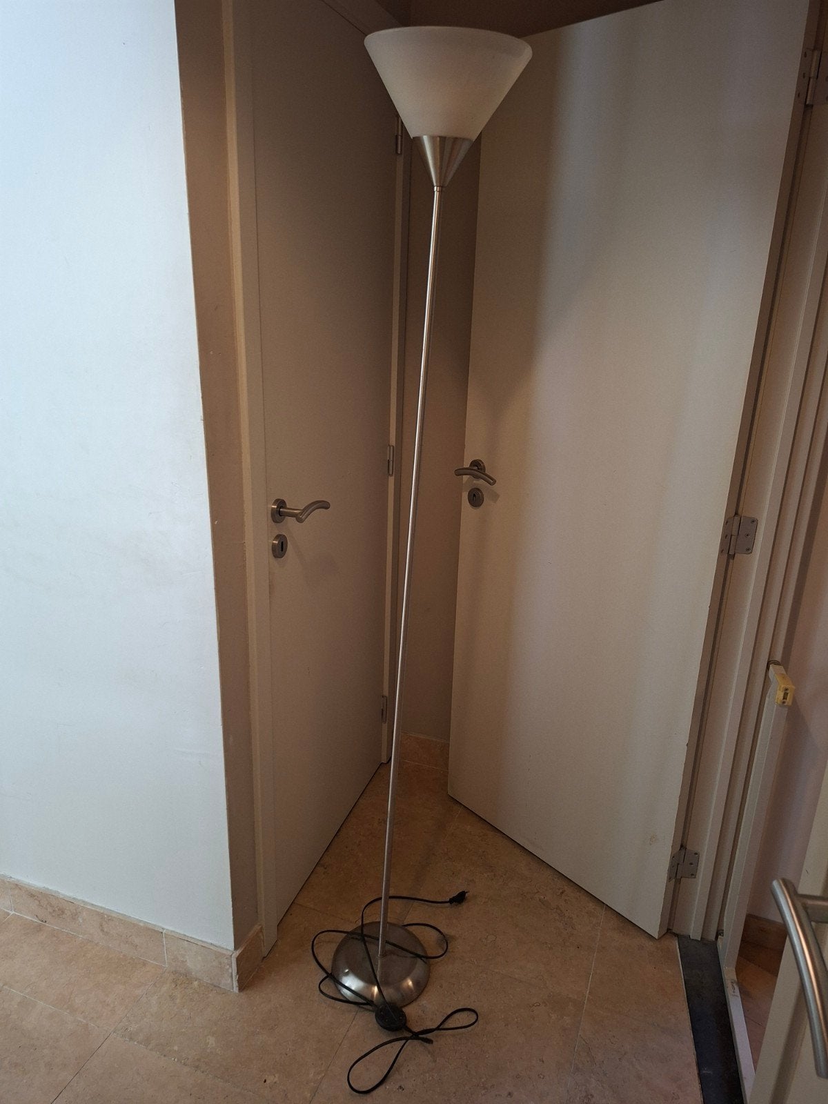 staanlamp te koop, Enlèvement