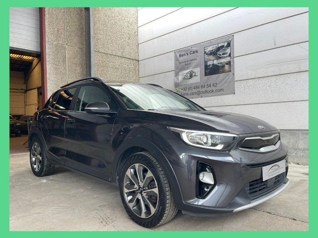 Kia Stonic 1.4i Fusion ISG * Cuir/GPS/Appareil photo *, Autos, Cuir, Argent ou Gris, Achat, Entreprise