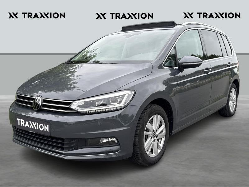 Volkswagen Touran 1.5 TSI Highline DSG | Pano | Camera, Automaat, Monovolume, 1498 cc, 124 g/km
