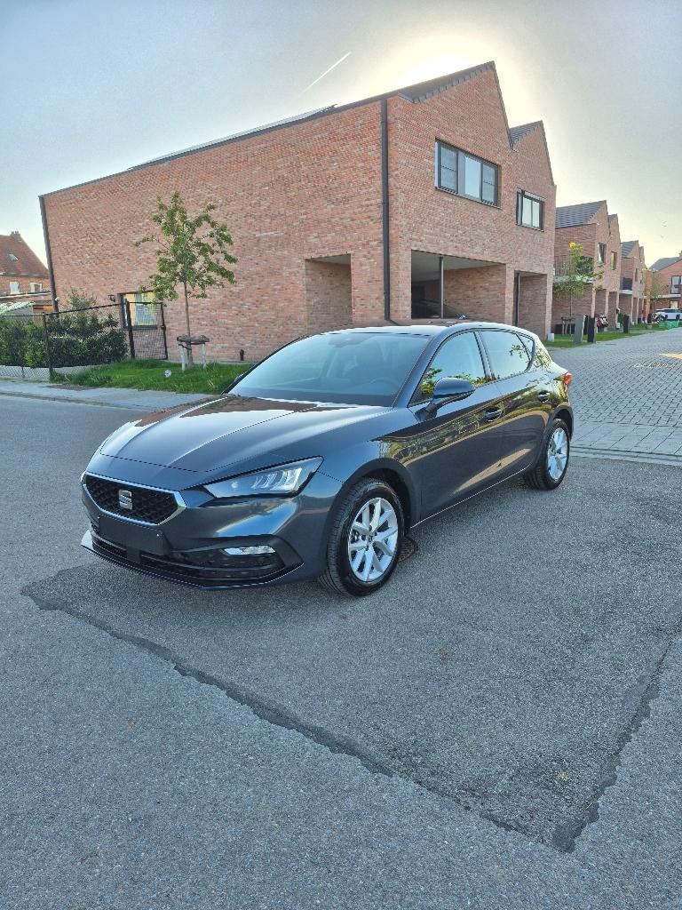 Seat leon 1.5 etsi 150ch !!12000klm!! 02/2025 Boîte auto, Auto's, 1497 cc, 4 cilinders, Leon, Leder en Stof