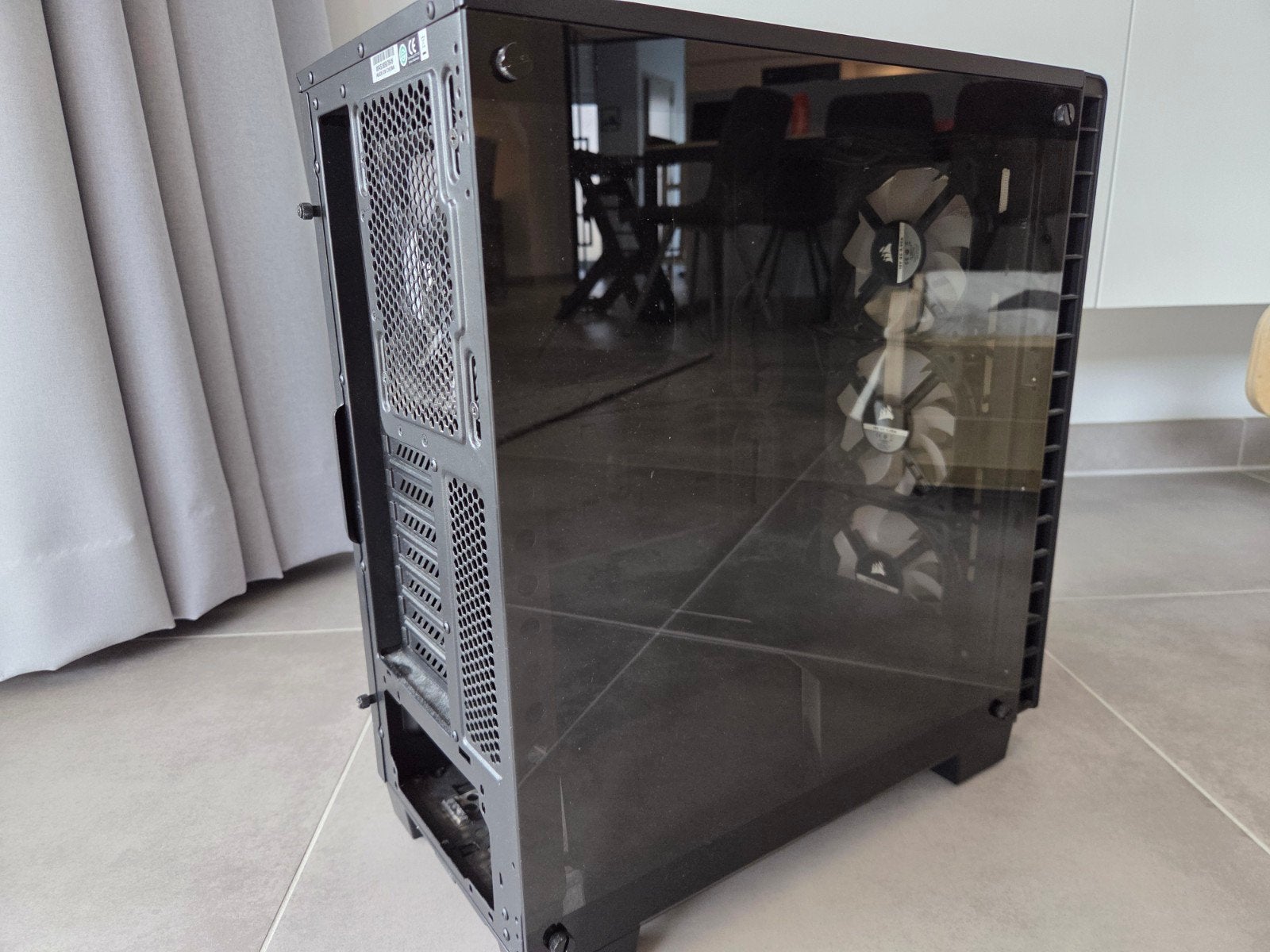 PC case - Corsair Crystal 570x met 4 RGB-fans, Computers en Software, Ophalen