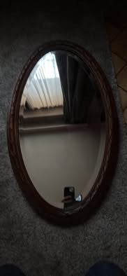 Miroir biseauté, Enlèvement, Ovale