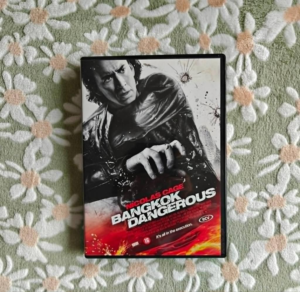 DVD - Bangkok Dangerous - Nicolas Cage - €3, À partir de 16 ans, Enlèvement, Utilisé, Mafia et Policiers