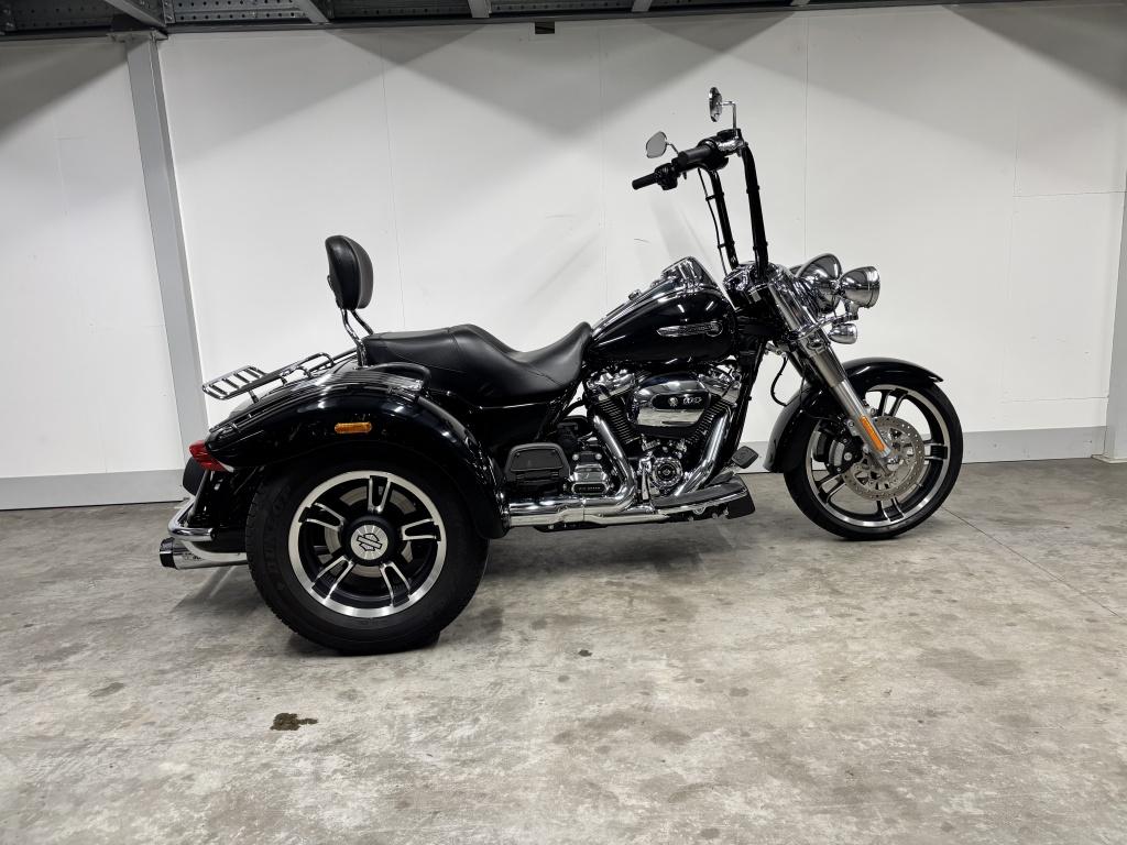 Harley-Davidson TRIKE FLRT FREEWHEELER (bj 2019), Motoren, Motoren | Harley-Davidson, Overig, meer dan 35 kW