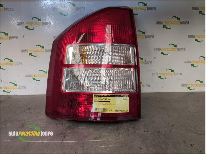 Achterlicht links van een Jeep Compass, Jeep, Gebruikt, -, -