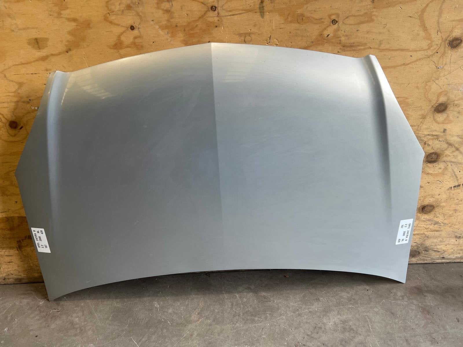 Capot avant gris Opel Zafira B 167 2005-2015, Opel Automobile GmbH, Capot moteur, Opel, Bahnhofsplatz 1
65423  Russelsheim am Main, DE