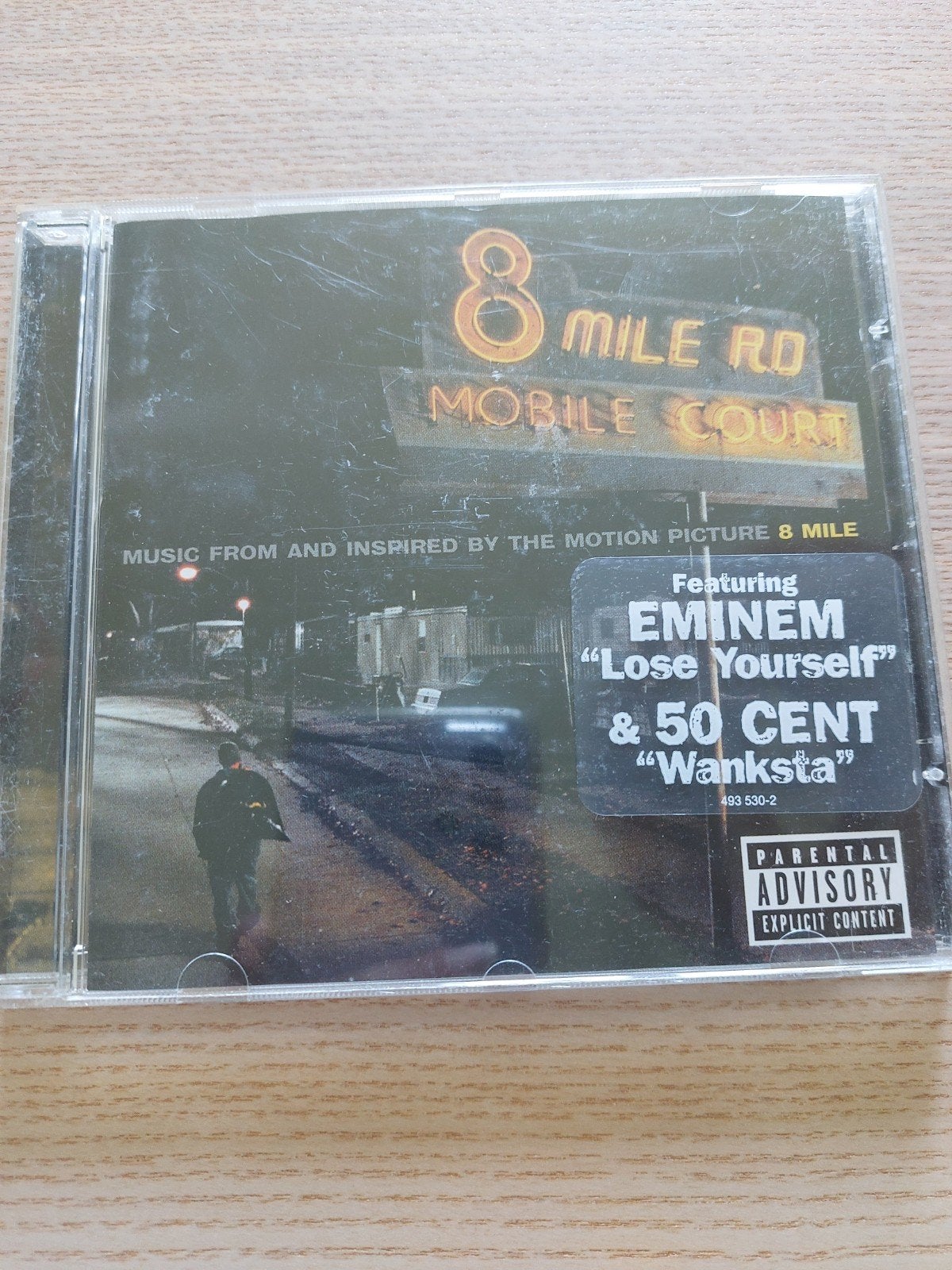 8 mile, Enlèvement