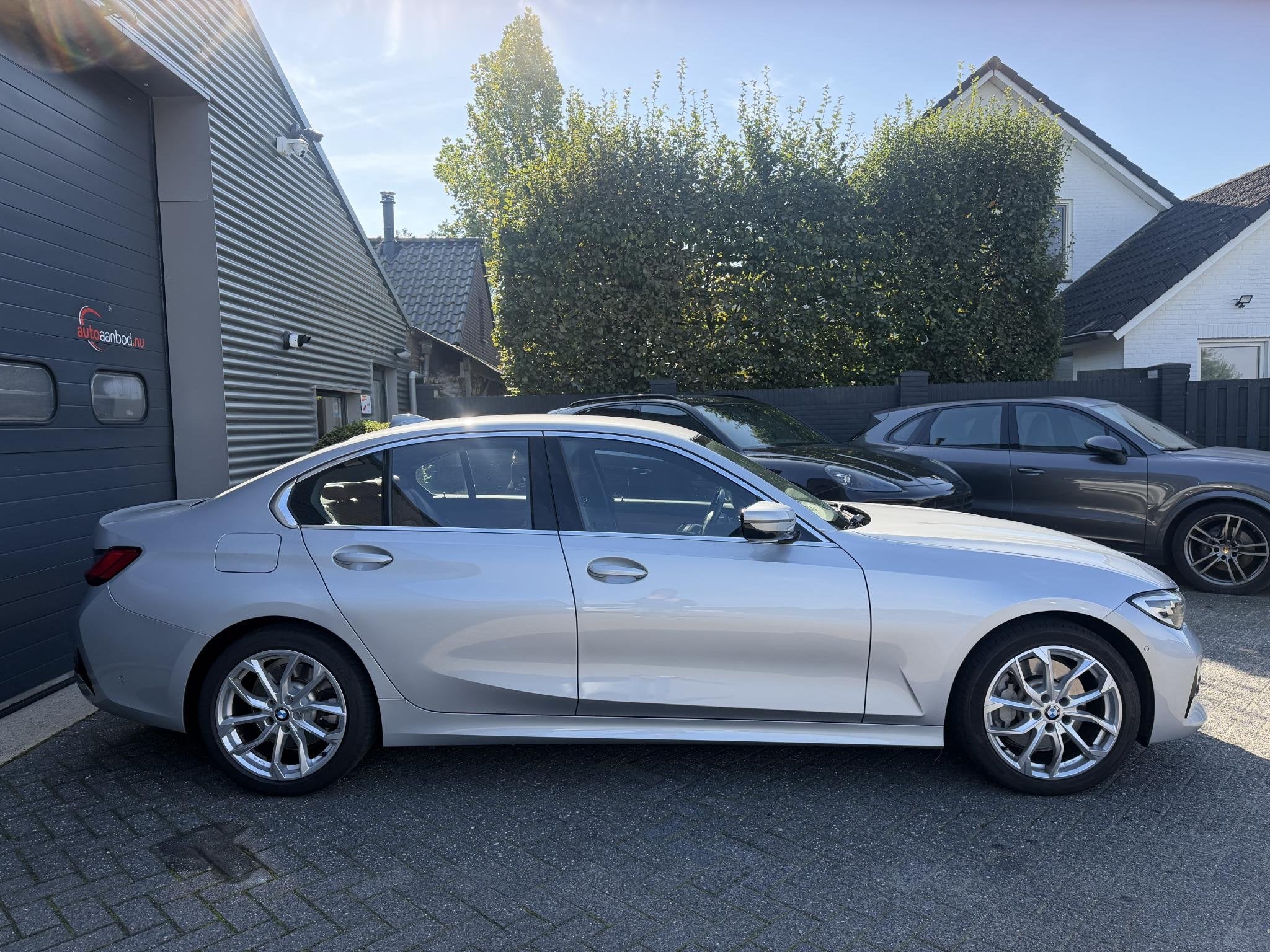 BMW 3-serie 330e High Executive (automatique), Autos, Achat, Hybride rechargeable, 216 min, Automatique