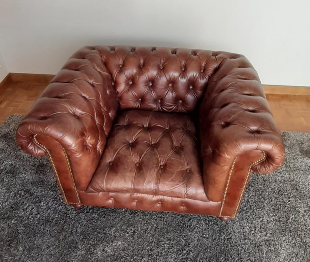 Chesterfield XXL 1 pers. Volledig beknoopt., Huis en Inrichting, Ophalen