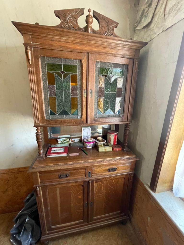 Meuble ancien avec vitraux, Maison & Meubles, Enlèvement, Comme neuf