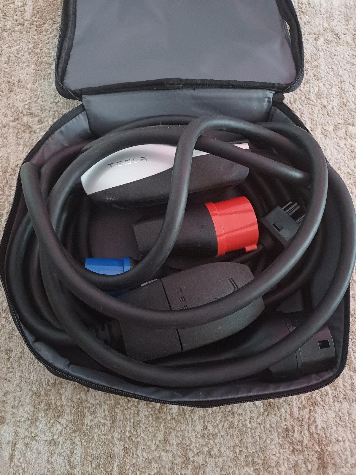 Chargeur Mobile Tesla UMC Gen 2. pack Complet, Enlèvement ou Envoi