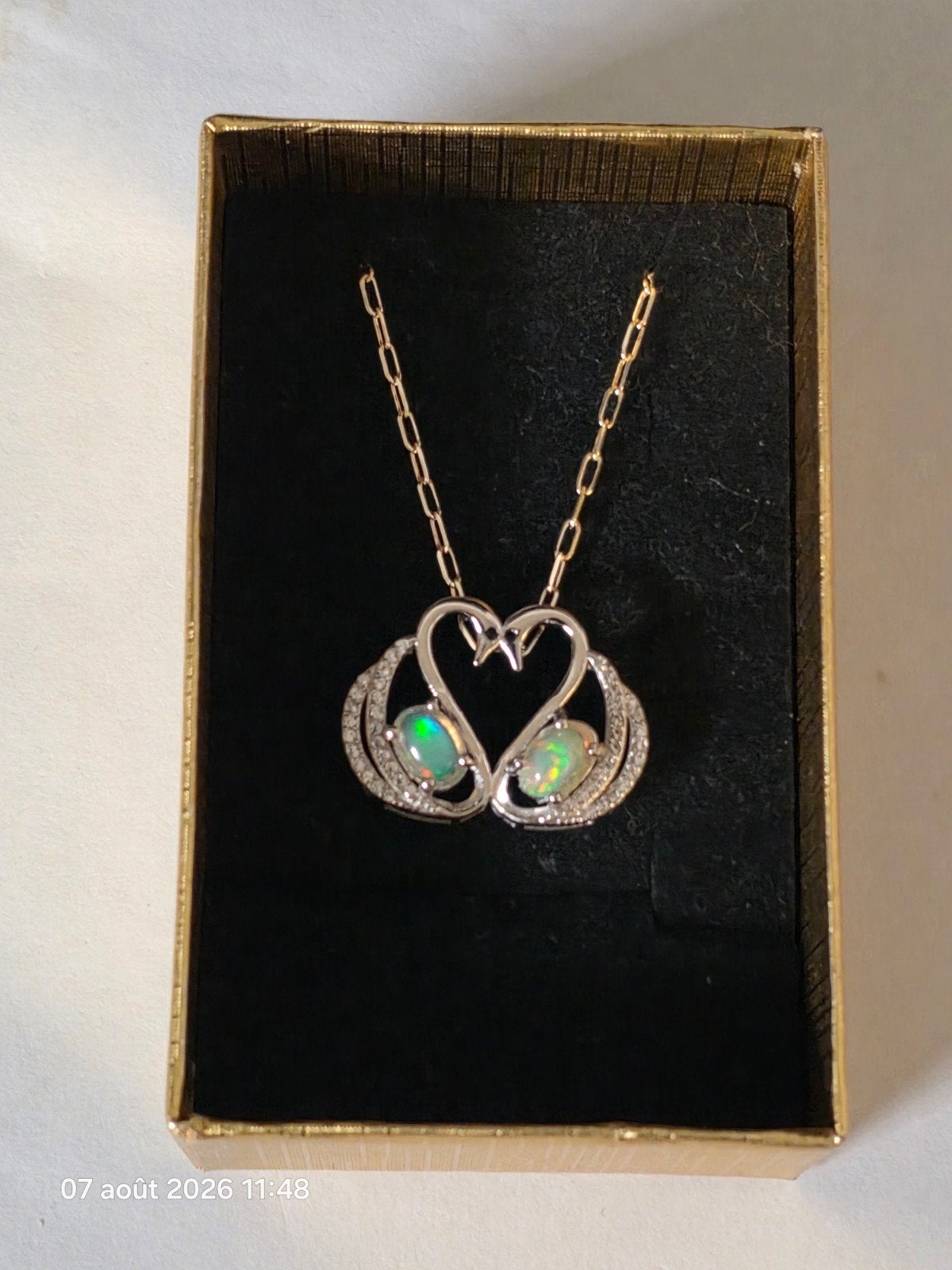 Pendentif en argent massif avec opales d'Ethiopie, Neuf, Enlèvement, Avec pierre précieuse, Animal