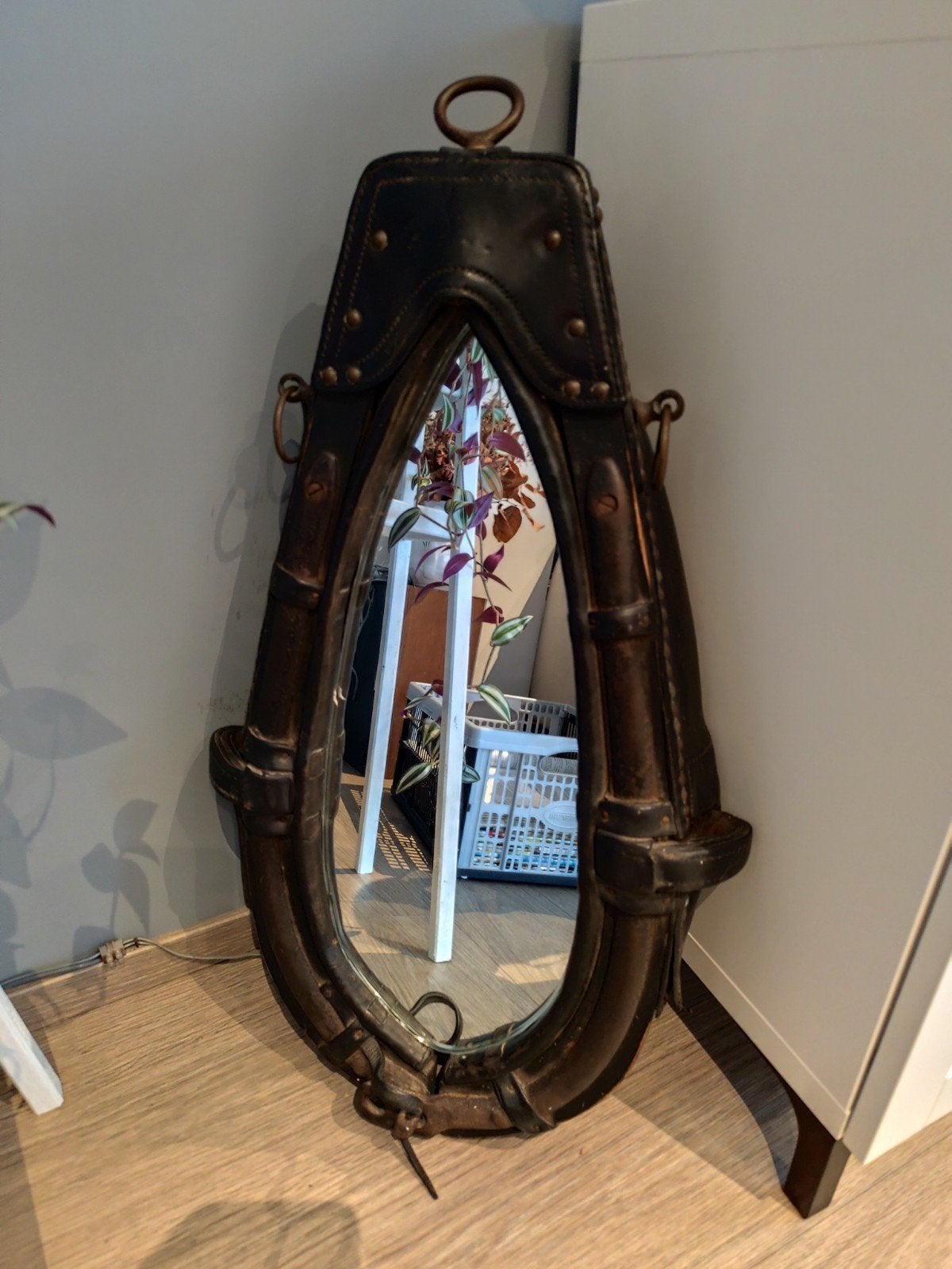 Miroir dans un siège de cheval, Enlèvement, Autres formes, Moins de 50 cm, Moins de 100 cm