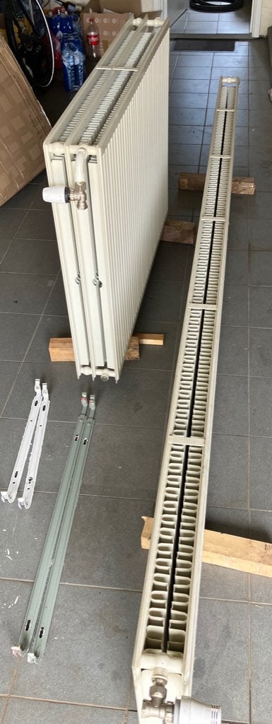 1 plaatstalen radiator, Doe-het-zelf en Bouw, Ophalen, Gebruikt, Radiator, 60 tot 150 cm