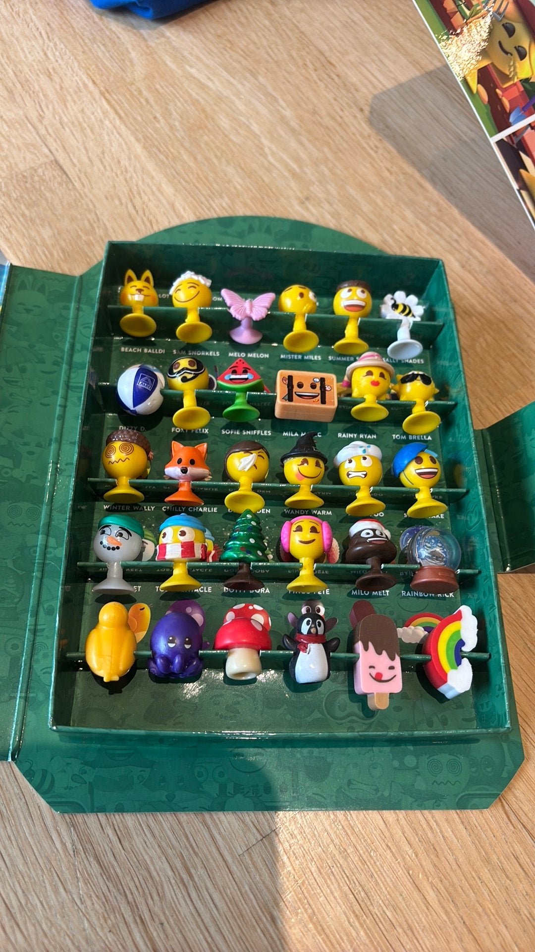 Emoji Aldi 2026 volledige collectie, Enlèvement ou Envoi, Comme neuf
