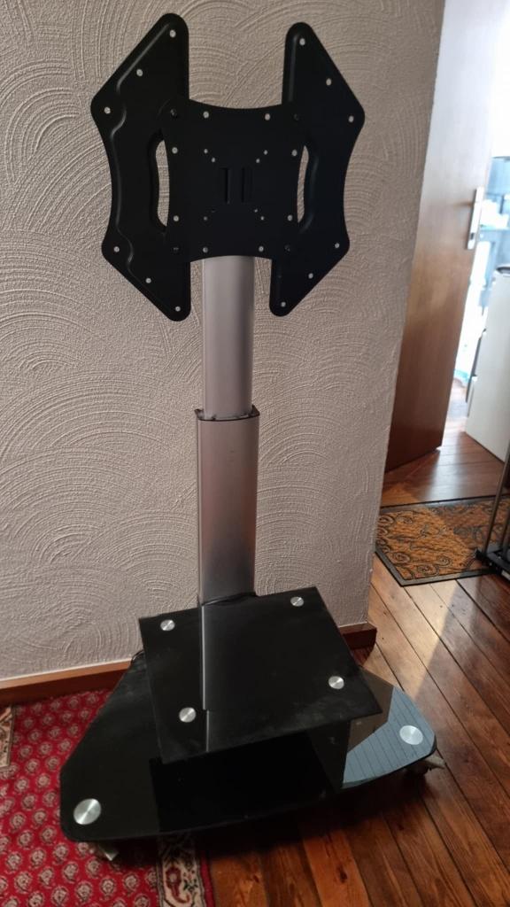 Tv- staander SpeaKa Professional, Ophalen