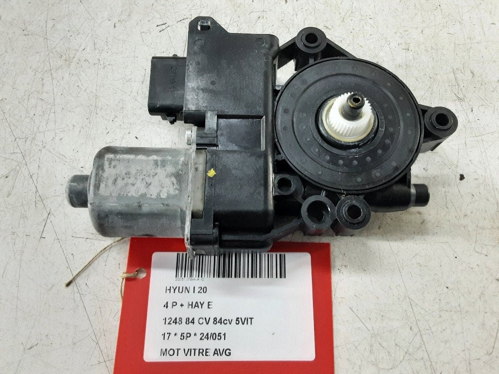 MOTEUR LEVE VITRE ELECTRIQUE AVANT GAUCHE Hyundai i20 (GBB), Gauche, Mevr. I. Hauben, Utilisé, Hyundai