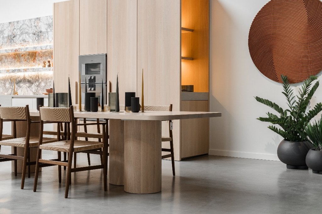 Eiken eettafel (3M x 1,10M), Huis en Inrichting, Ophalen, 100 tot 150 cm, Eikenhout, Vijf personen of meer