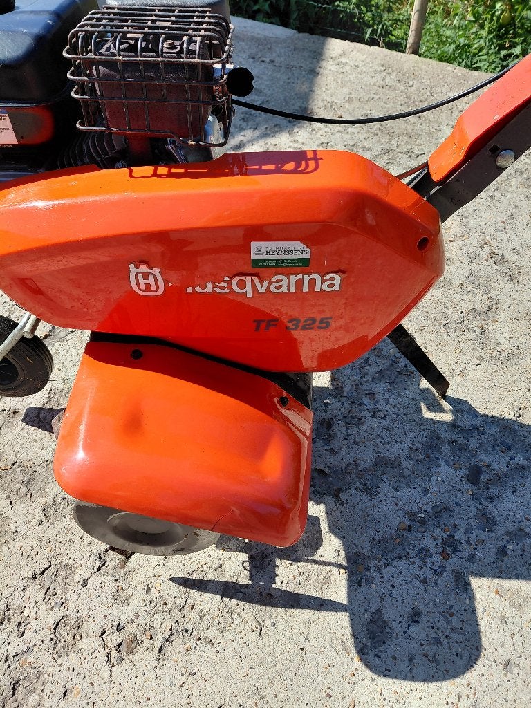 tuinfrees husqvarna TF 325, Enlèvement, Utilisé, Essence, Coupeur de jardin