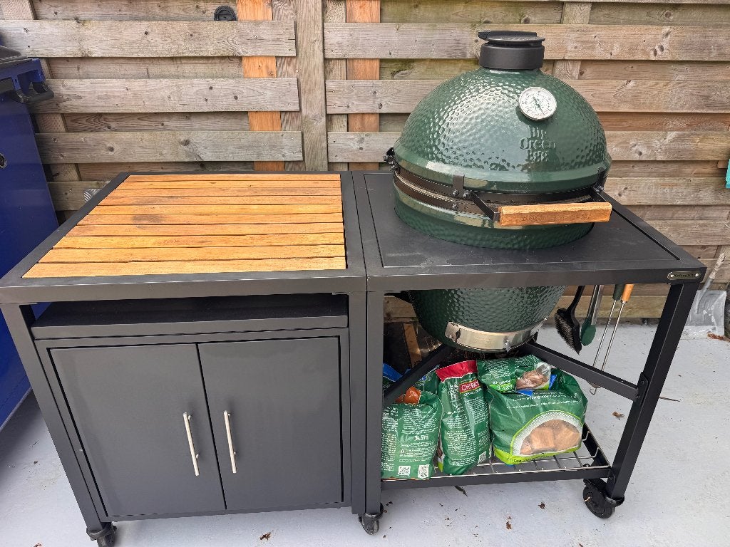 GREEN EGG BBQ MET MEUBEL, Enlèvement, Comme neuf, Big Green Egg, Avec accessoires