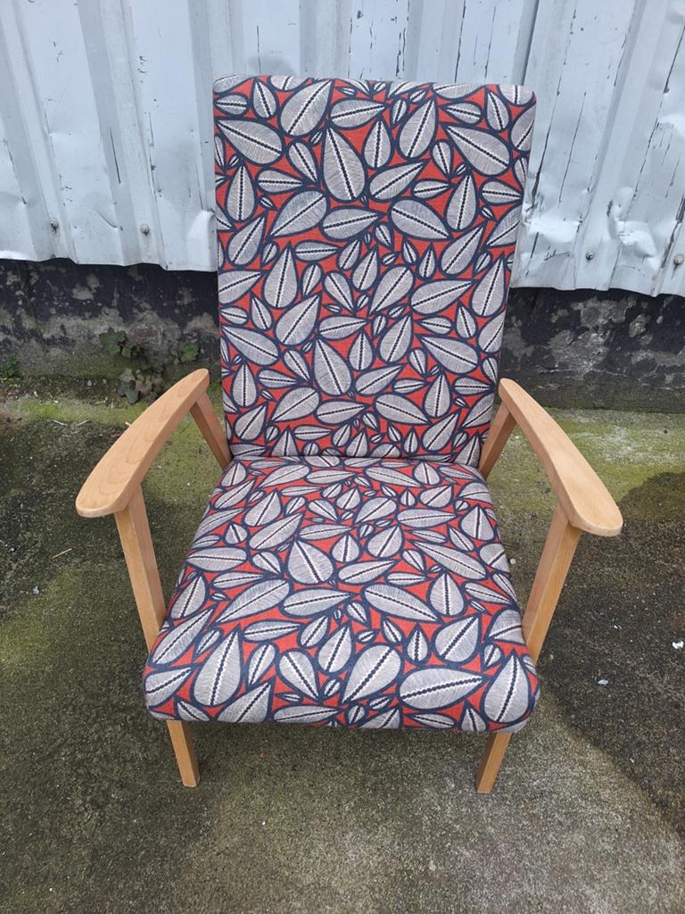 Fauteuil à motif, Enlèvement, Tissus