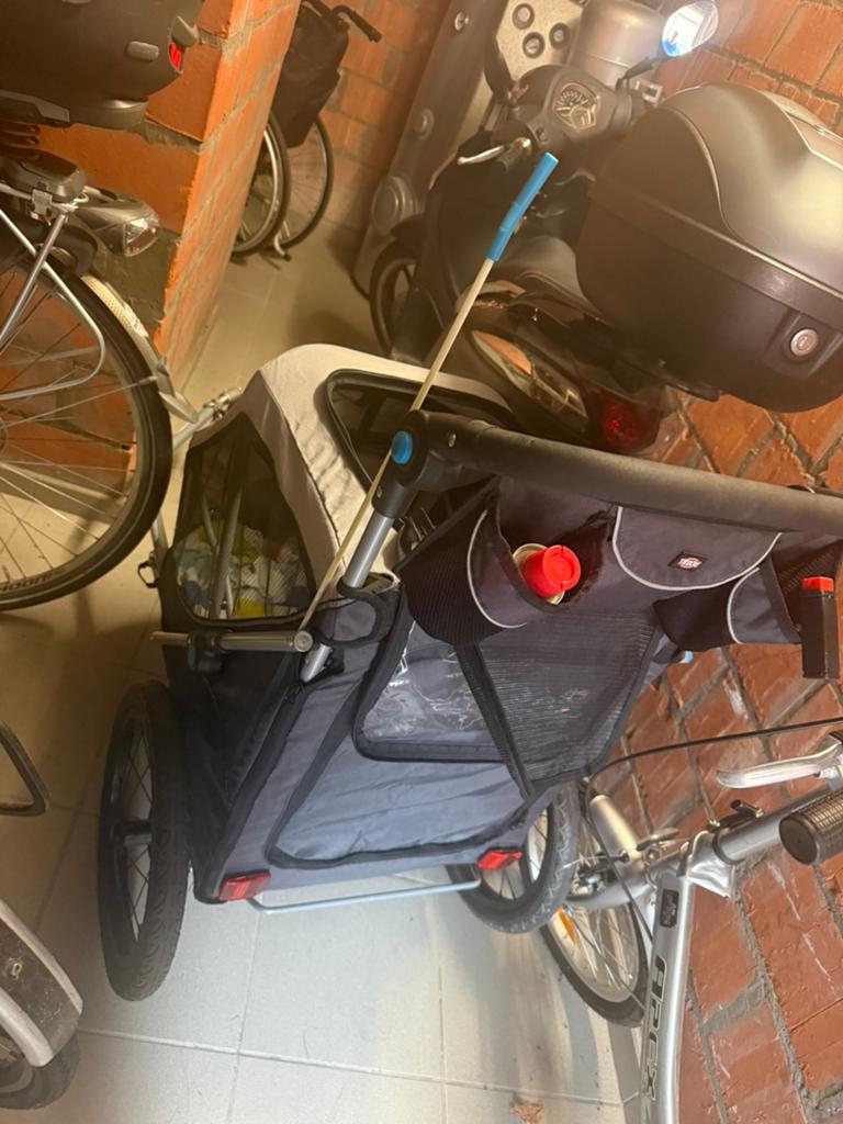 hondenfietskar trixxie 1x gebruikt np €250 vp €190, Ophalen, Zo goed als nieuw