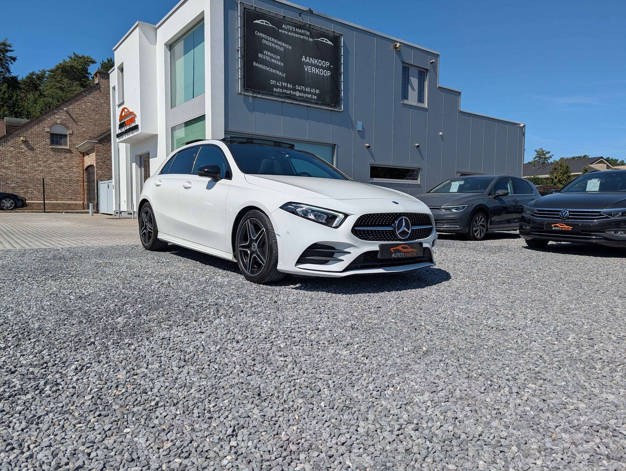 Mercedes-Benz A-Klasse 180 AMG | NIGHT | PANO | LEER | CAMER, Auto's, Gebruikt, 4 cilinders, Wit, Leder
