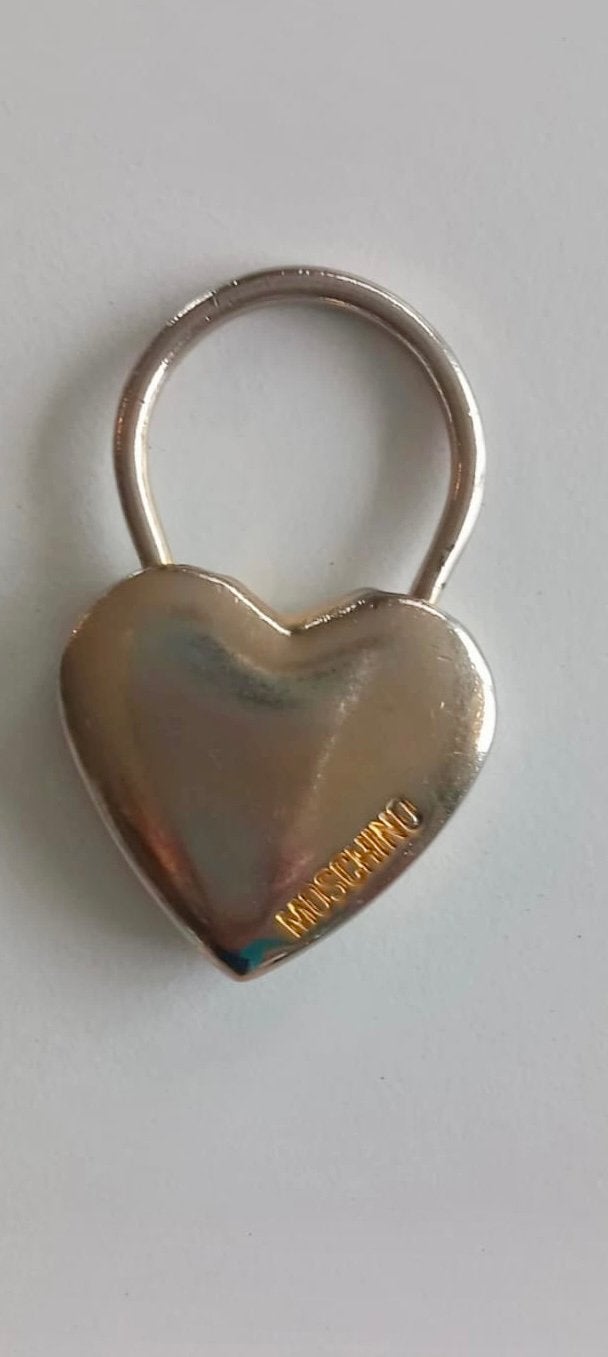 Porte-clés/bijou de sac vintage Moschino en forme de cœur, Handtassen en Accessoires, Overige Accessoires, Zo goed als nieuw, Ophalen