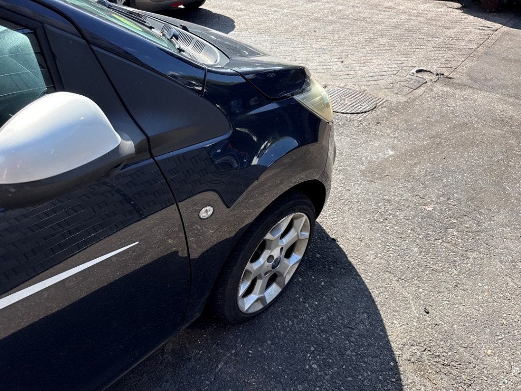 AILE AVANT DROITE Ford Ka II (|1673511|9S51B16005AB|), Garde-boue, Avant, Henry-Ford-Straße  1
50735  Köln, DE, Ford-Werke GmbH