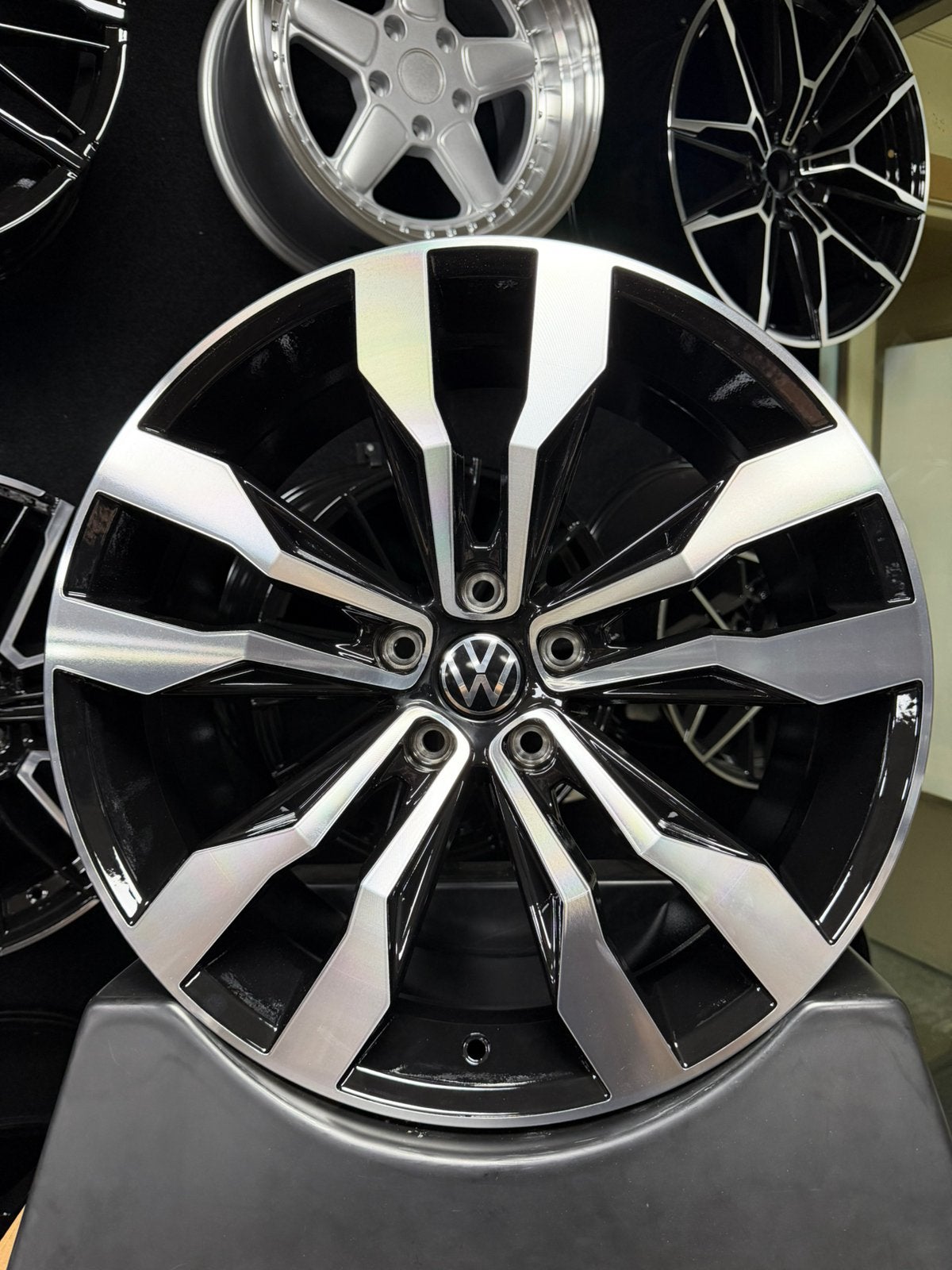 19 inch velgen voor Volkswagen Suzuka R LINE  5x112 T-roc, Autos : Pièces & Accessoires, Autres pièces automobiles, Enlèvement ou Envoi
