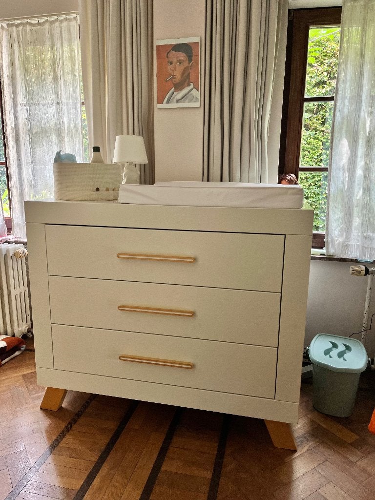 Bopita set: babybed en commode, Ophalen, Zo goed als nieuw, Jongetje of Meisje