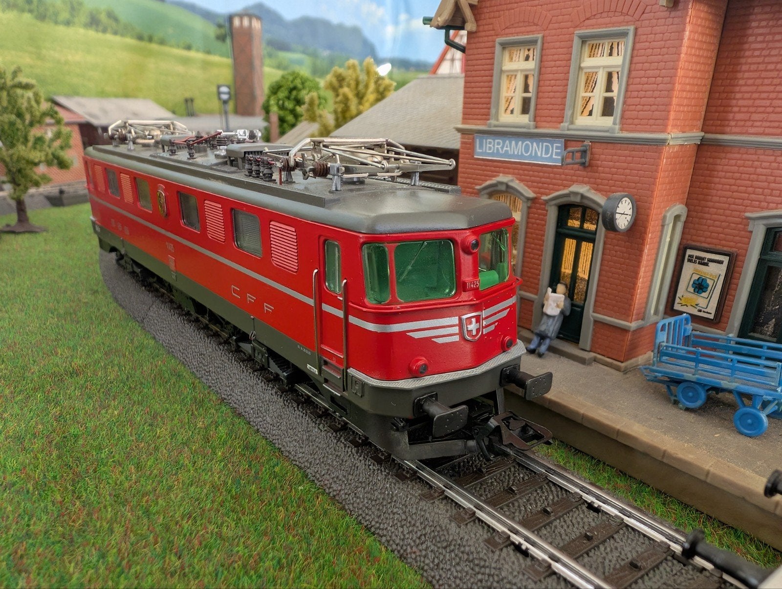 Märklin 3336 | SBB Ae 6/6 | Genève | Esu Decoder, Wisselstroom, Gebruikt, Locomotief, Ophalen of Verzenden