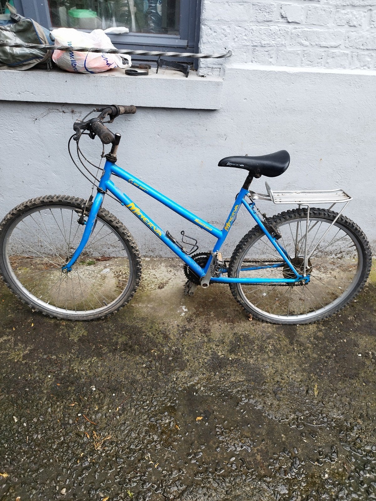 Minerva 26' gemengde mountainbike met bagagerek, 15 versnell, Fietsen en Brommers, Overige merken, Gebruikt, 26 inch, Velgrem