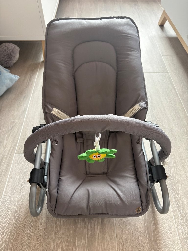 Babysitter Topmark grijs, Kinderen en Baby's, Wipstoeltjes, Ophalen, Gebruikt, Wipstoel, Met gordel(s) of riempje(s)