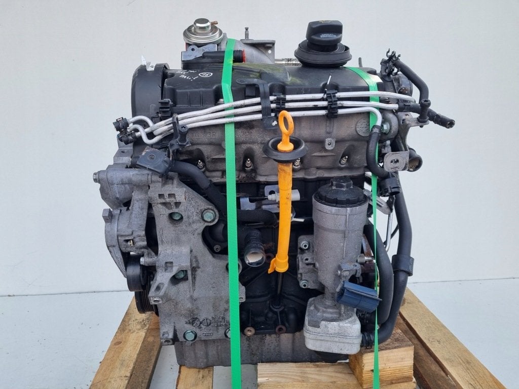 Moteur BKC Complet A3 OCTAVIA TOURAN GOLF AUDI TOLEDO ALTEA, Envoi, Utilisé, Skoda
