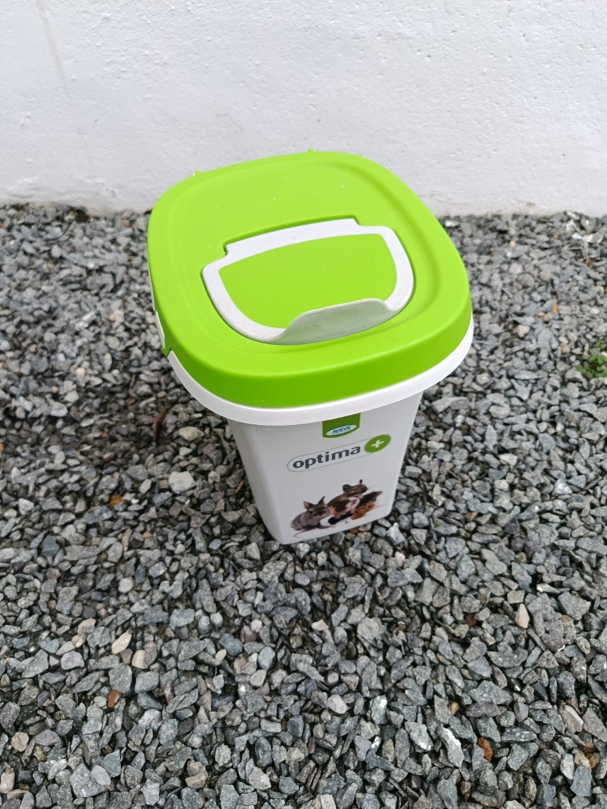 opberg bak voor konijnen eten., Ophalen