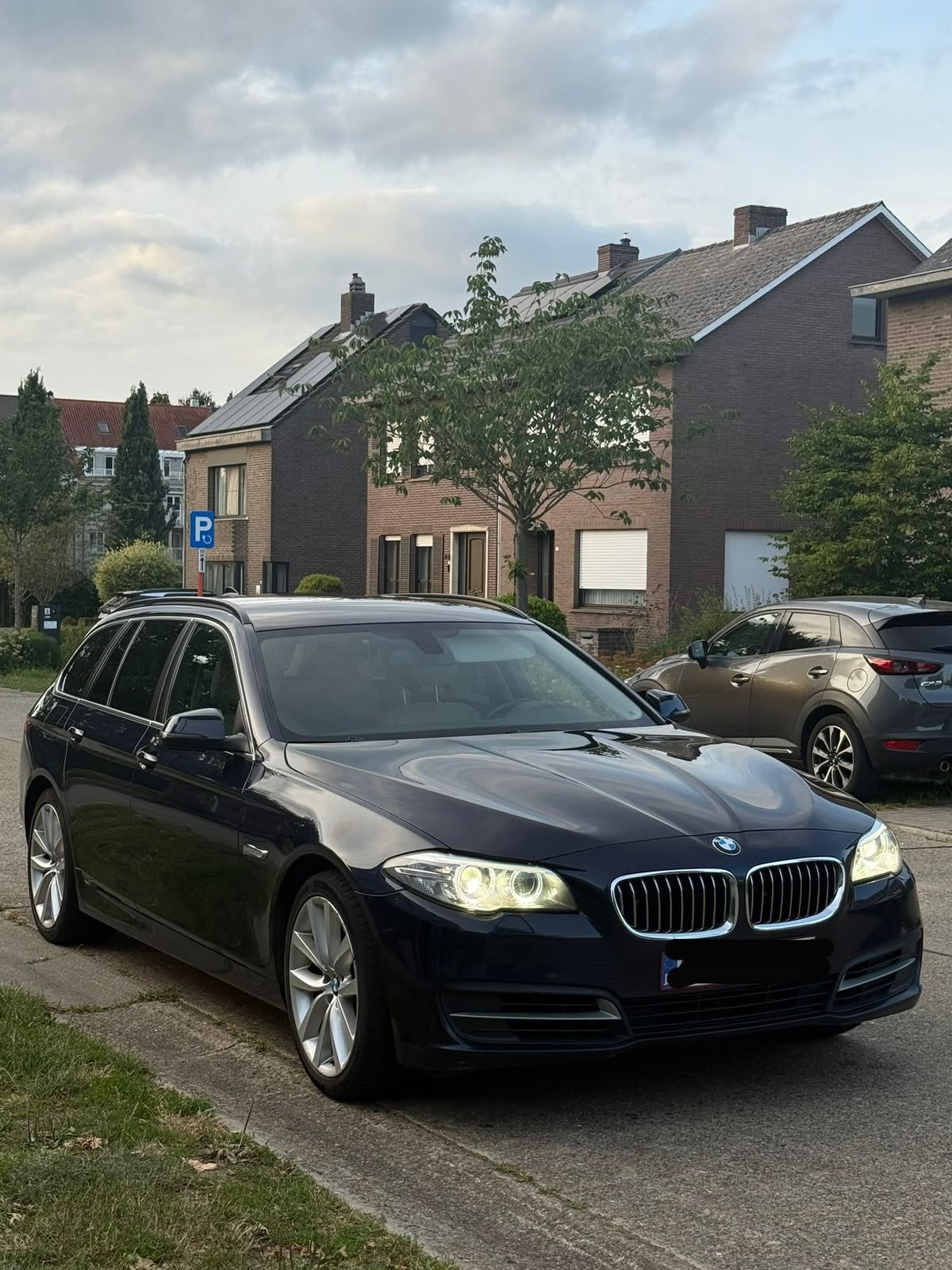 BMW 518d | In zeer nette staat | Euronorm 6b | Touring |, Auto's, Achterwielaandrijving, Blauw, Leder, 5 deurs