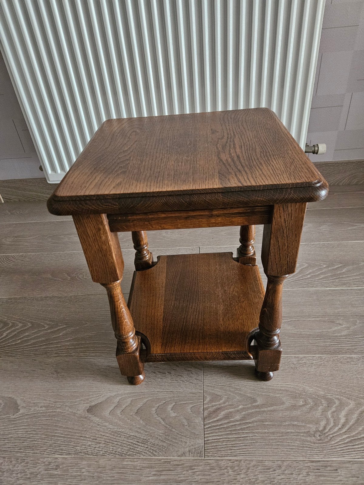 Eiken bijzettafel, Ophalen