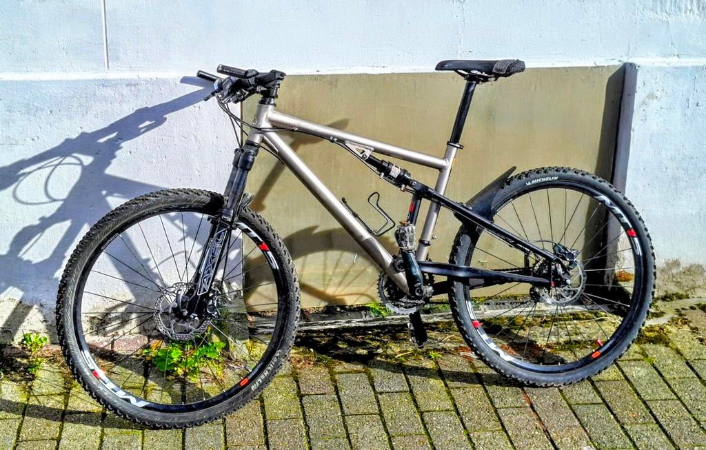 VTT enduro commençal VIP cadre titane, Vélos & Vélomoteurs, Autres marques, Enlèvement ou Envoi, Hommes, Utilisé