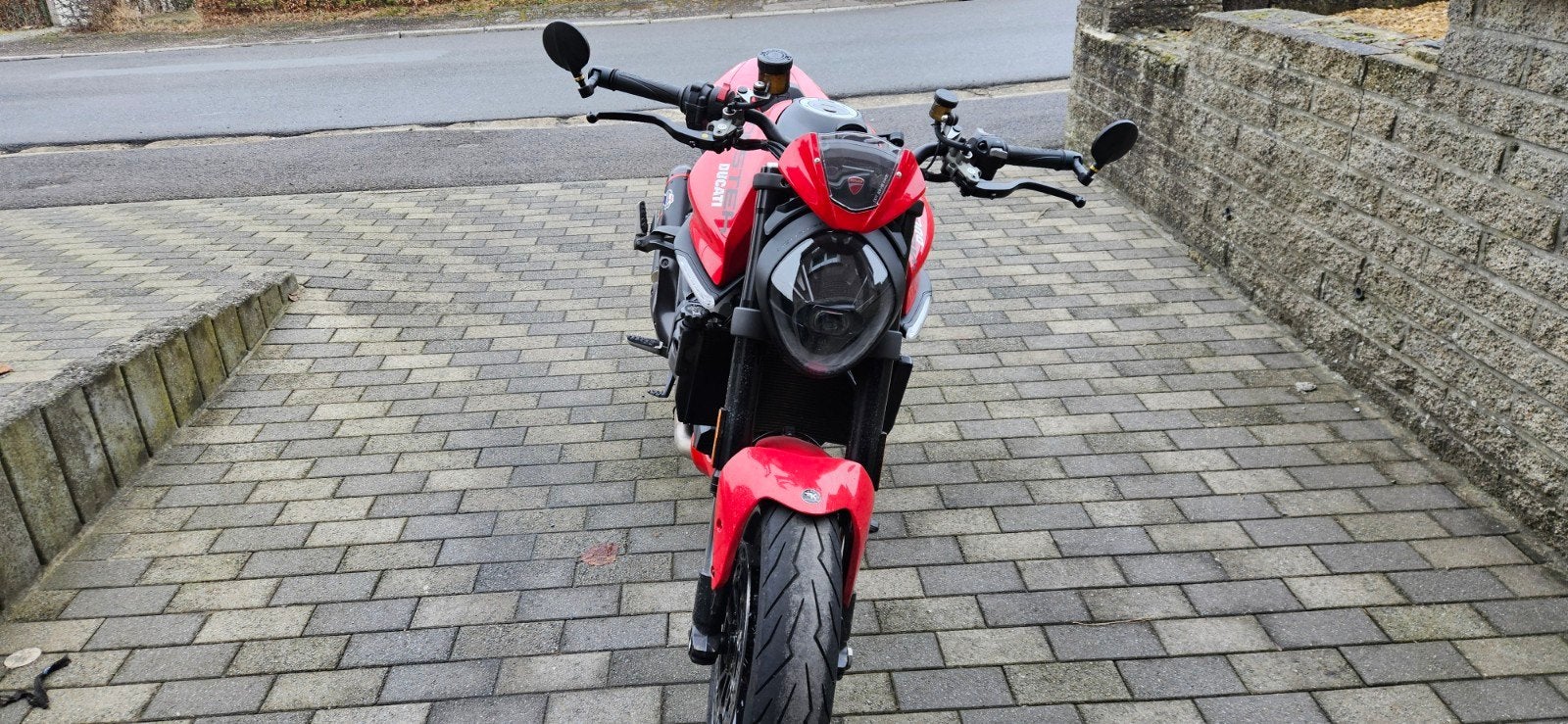 Ducati monster plus, Motos, Motos | Ducati, Particulier