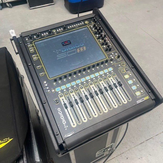 Digico SD11, Muziek en Instrumenten, Ophalen, Gebruikt, 20 kanalen of meer, Microfooningang