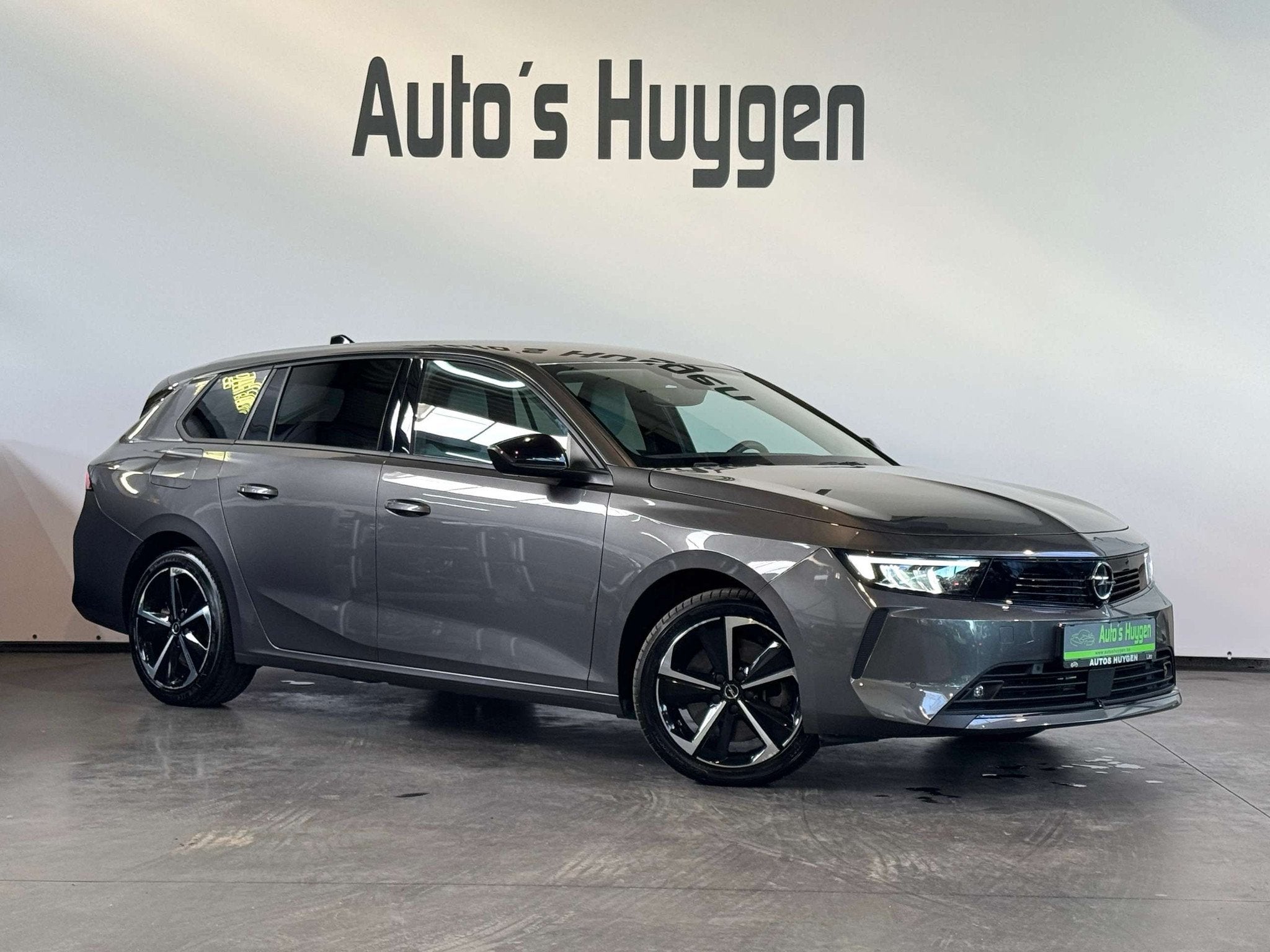 Opel Astra Sports Tourer PHEV 1.6 Turbo Edition S/S, Autos, Argent ou Gris, Achat, Entreprise, Noir